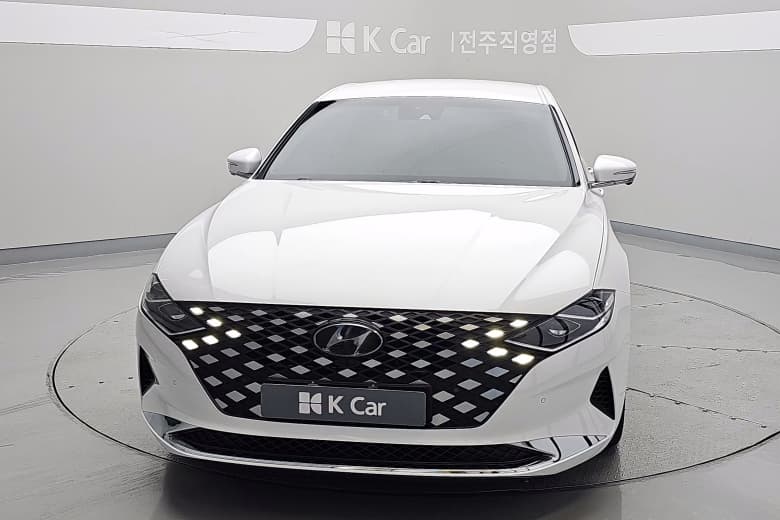 Hyundai The New Grandeur, 2022